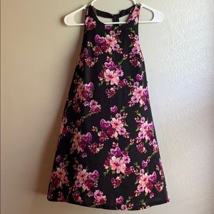 Little black floral dress!